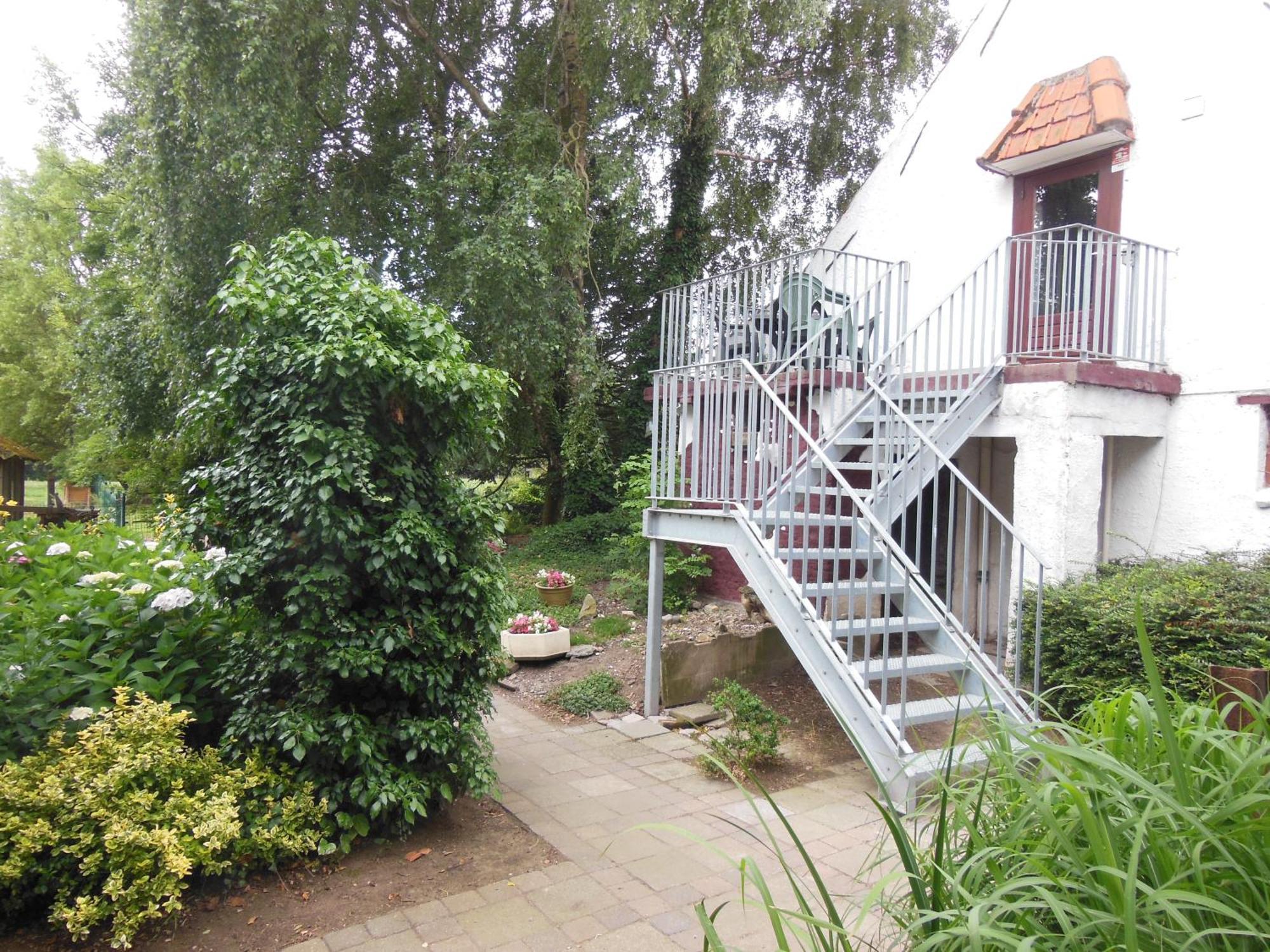 Poezelhoekvallei Appartement โซนเนอเบเคอ ภายนอก รูปภาพ